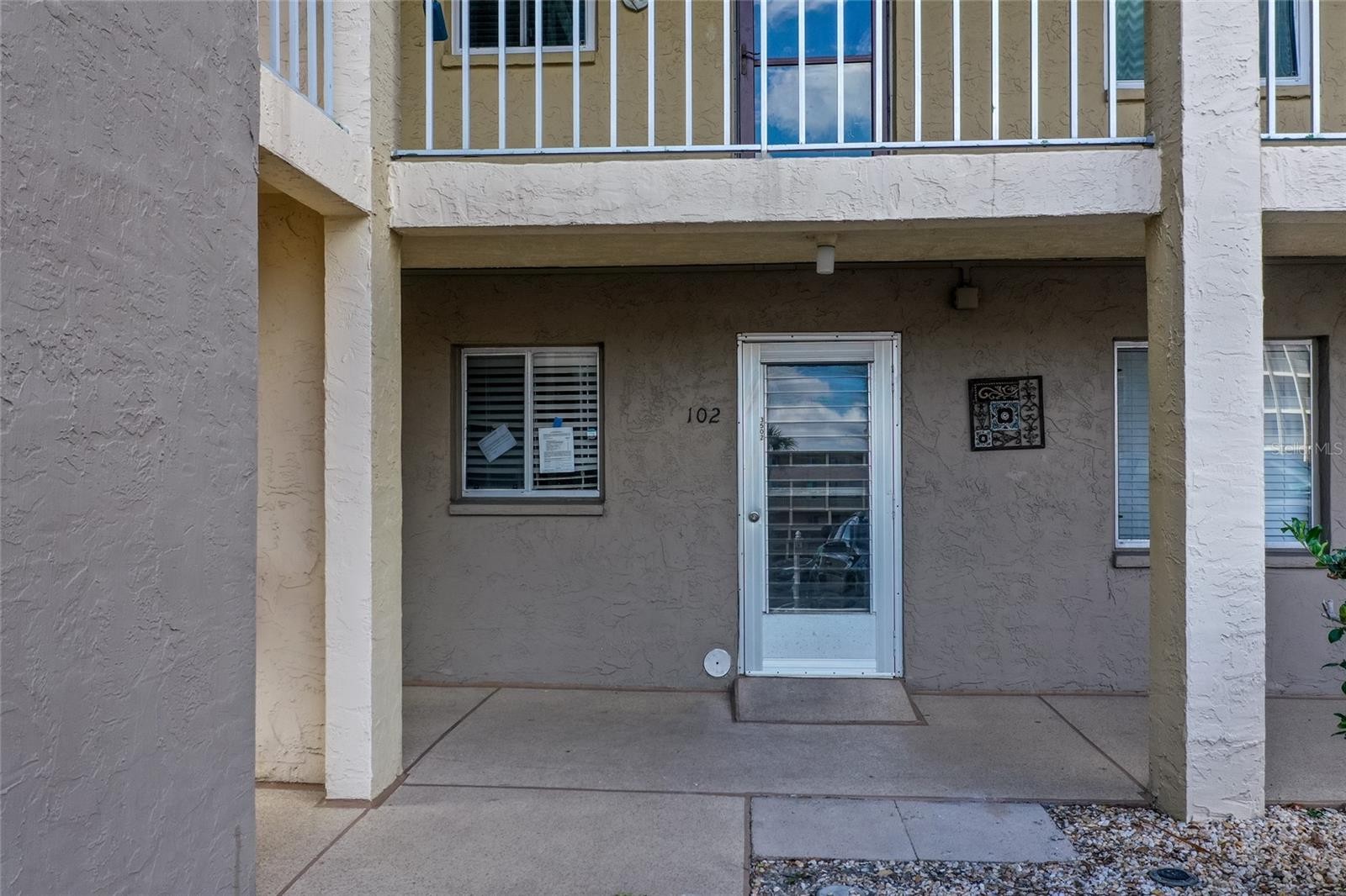 3502 LAKE BAYSHORE DR #K102