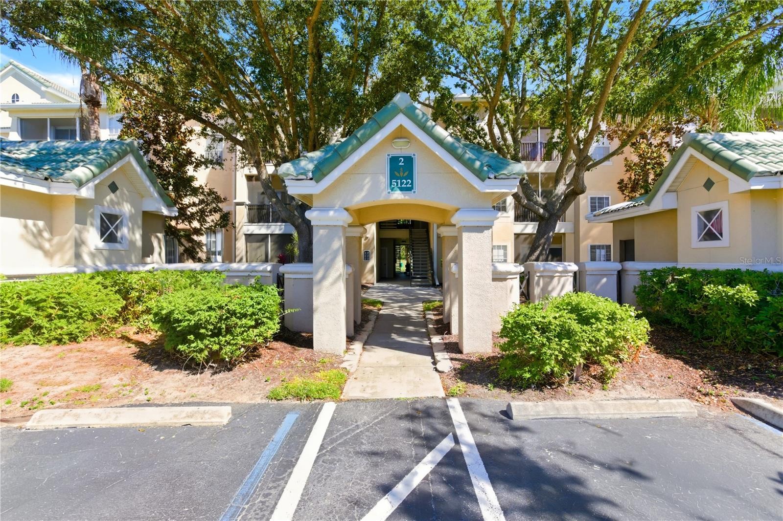 5122 NORTHRIDGE RD #107