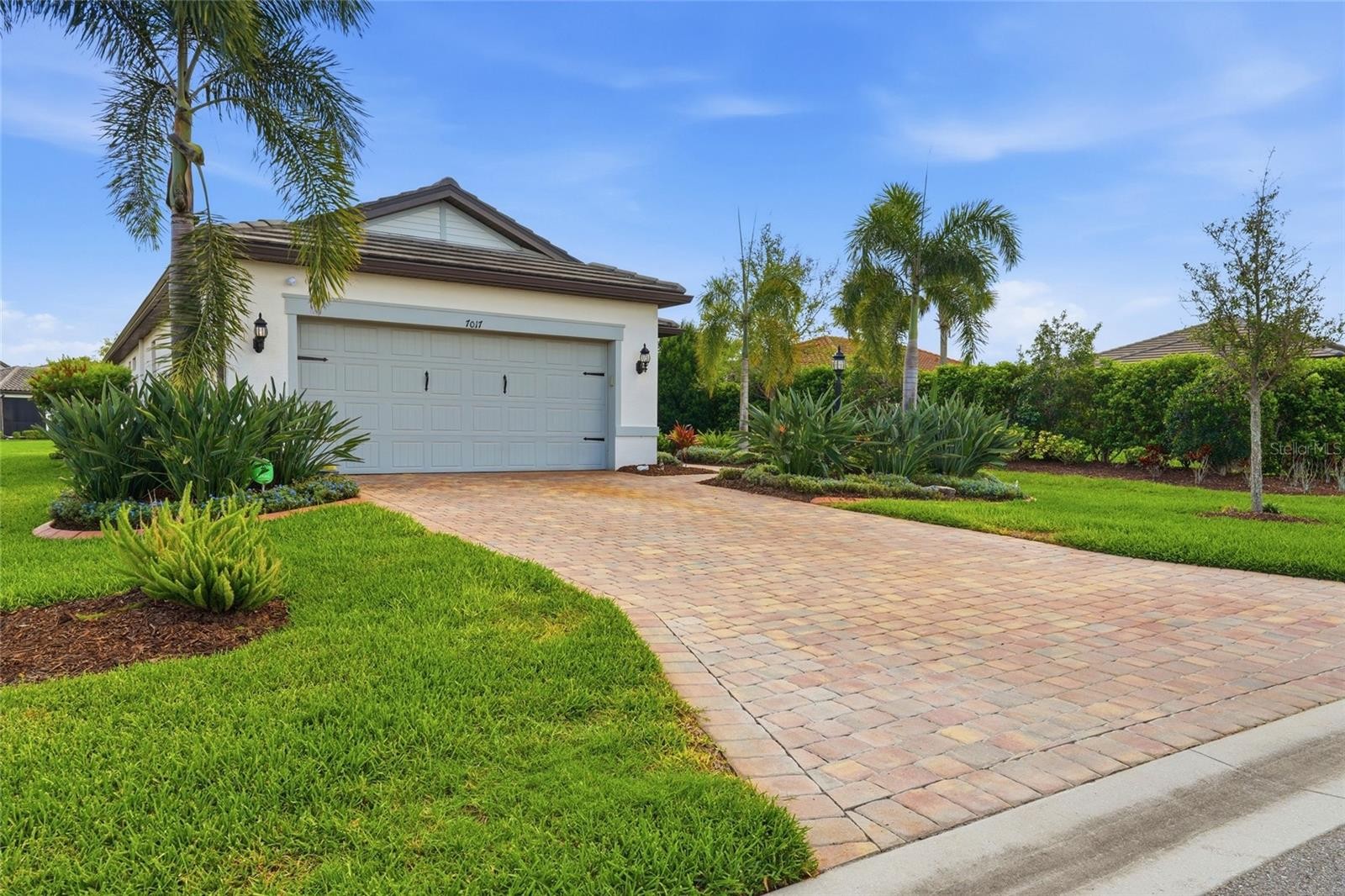 7017 HANOVER CT