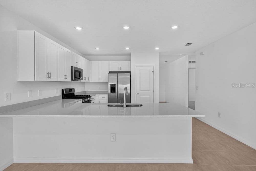 13411 CAMELOT CT