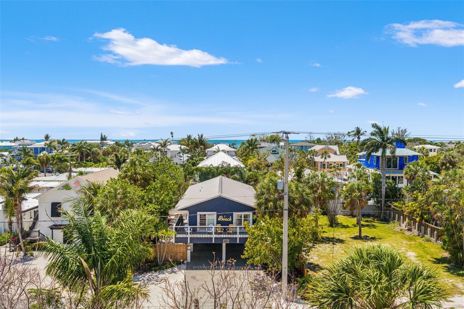 8106 GULF DR