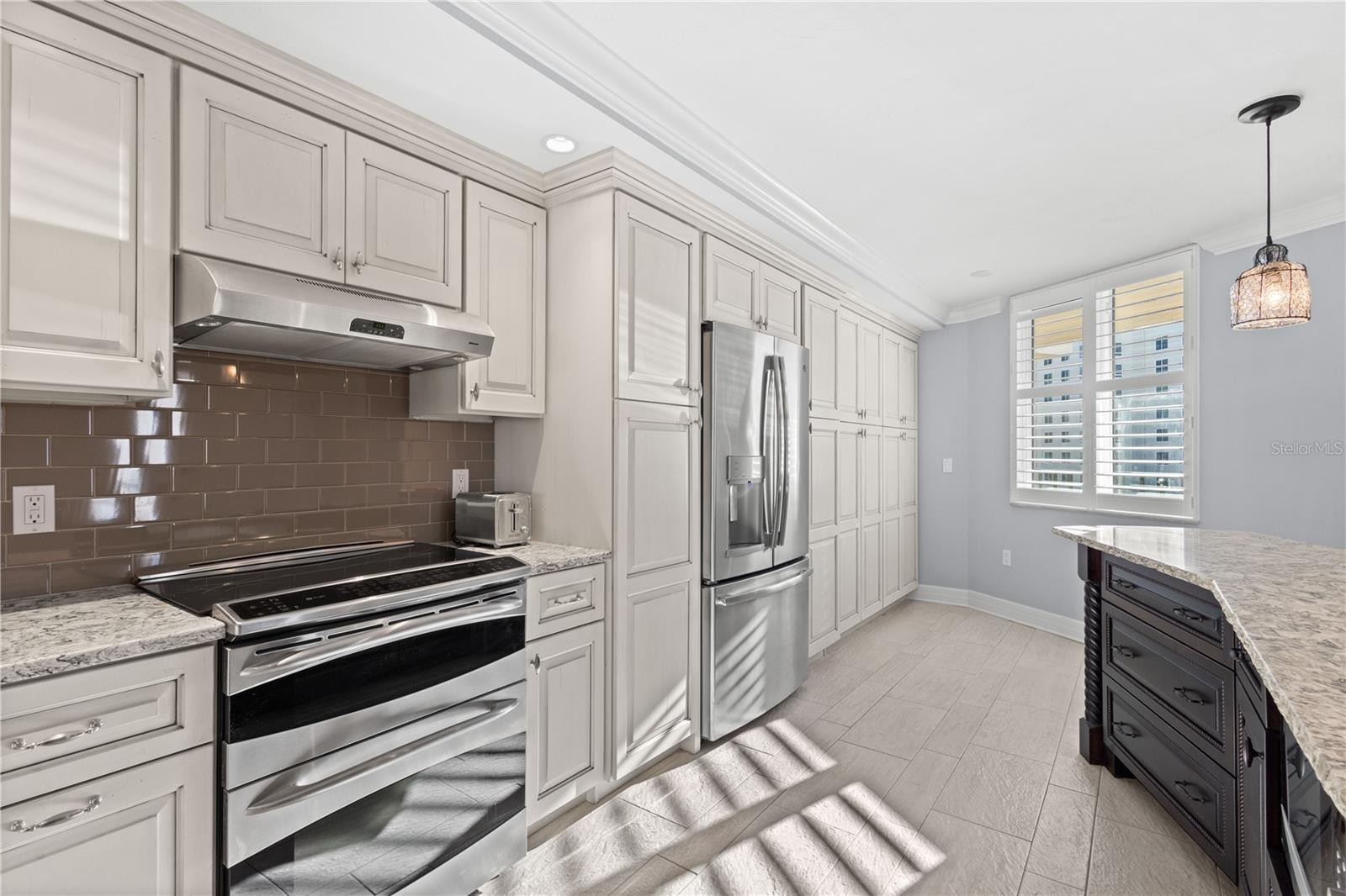 5880 MIDNIGHT PASS RD #804