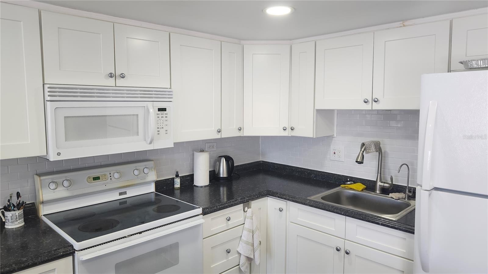 1707 28TH AVENUE DR W