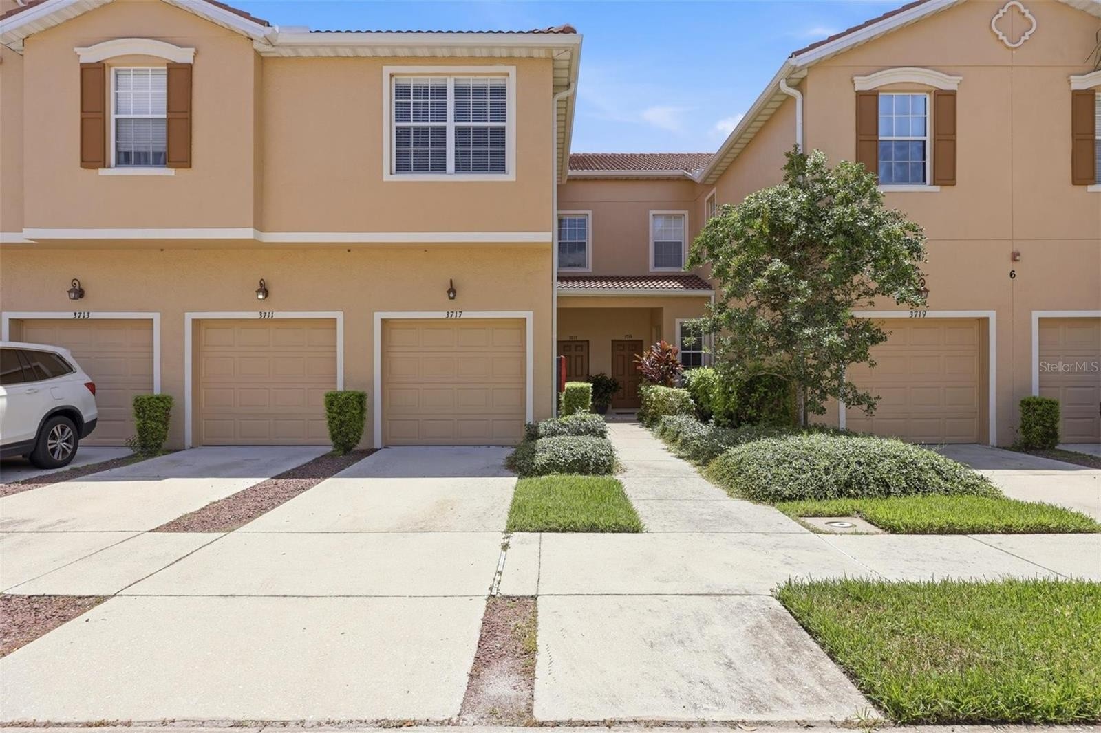 3717 PARKRIDGE CIR #6-102