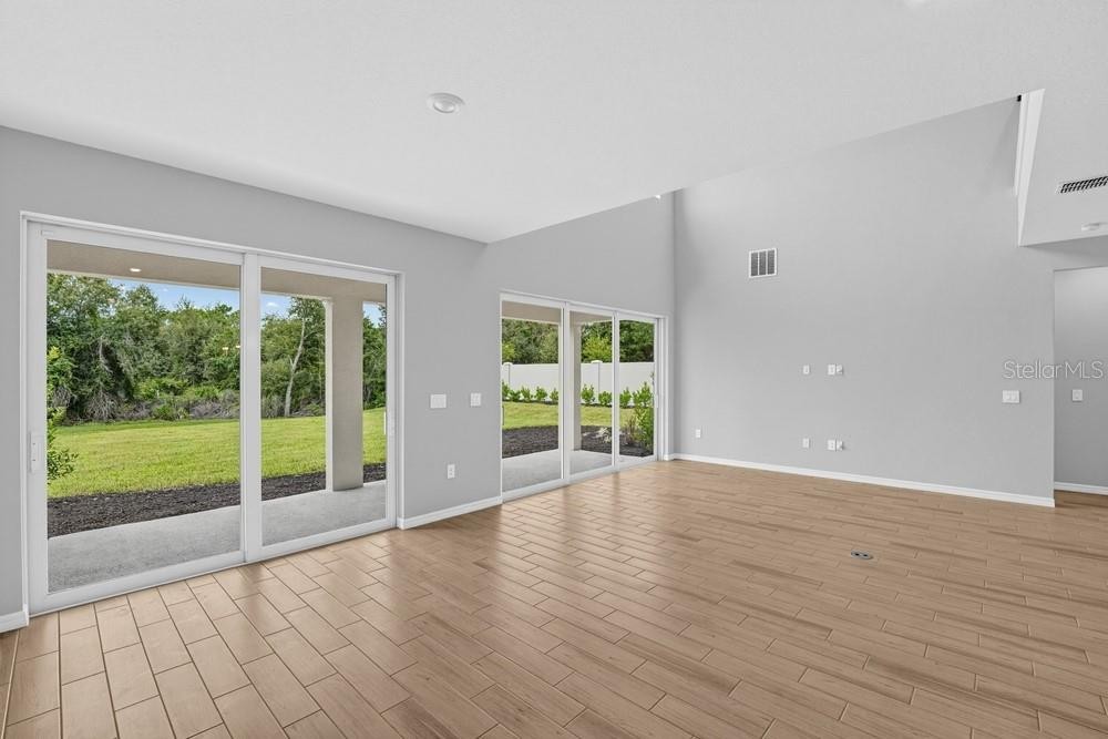 7801 CENTAURUS WAY