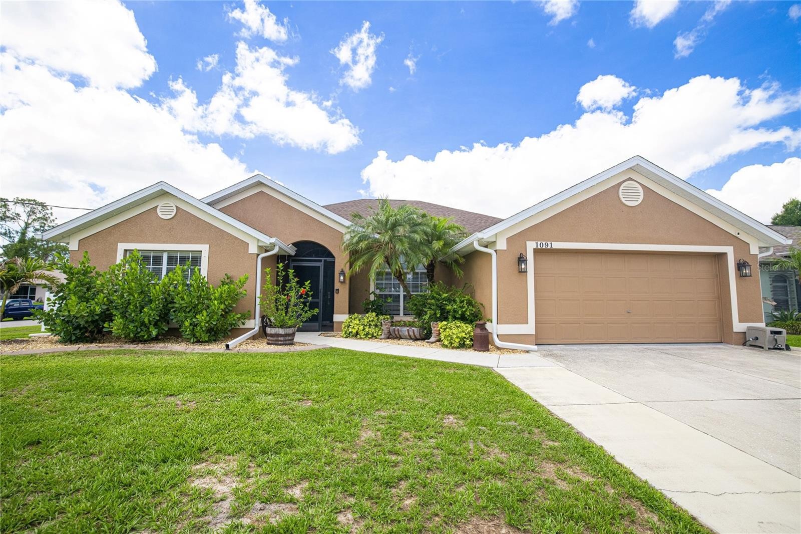 1091 COMFORT LN