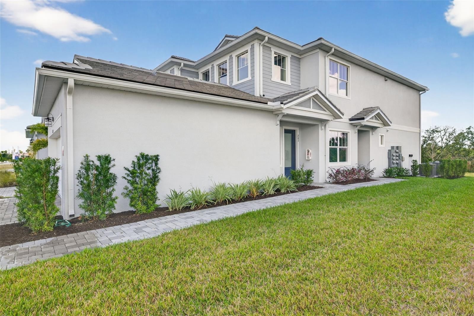 17375 MOONFLOWER DR #203