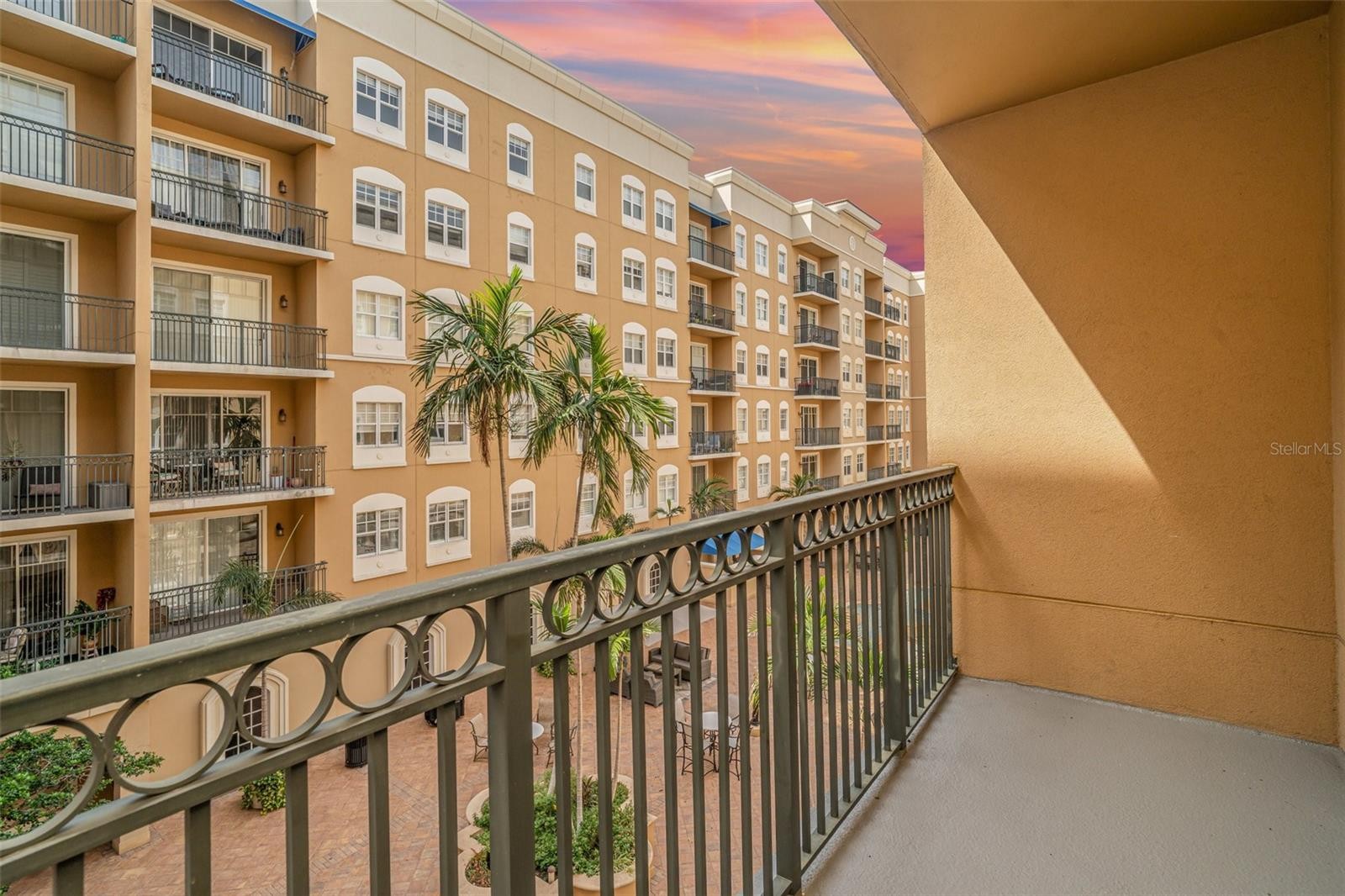 1064 N TAMIAMI TRL #1324