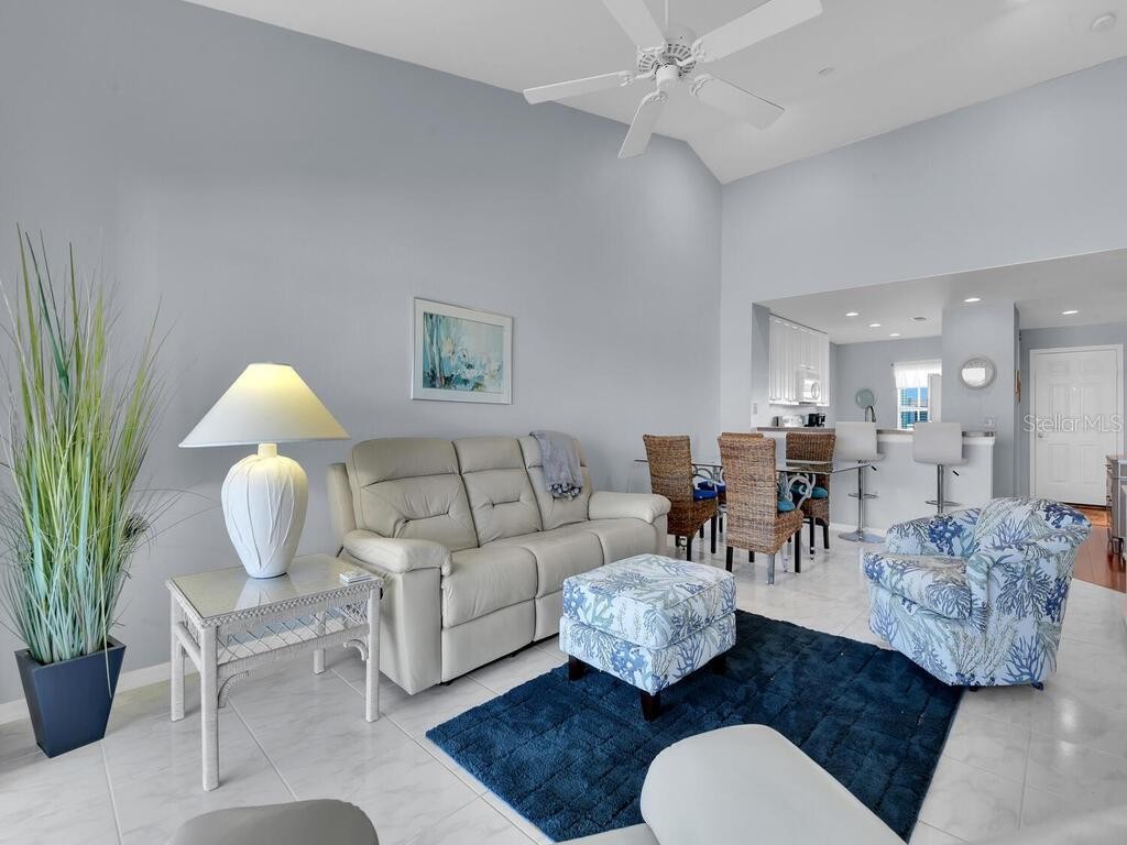 5762 SABAL TRACE DR #201