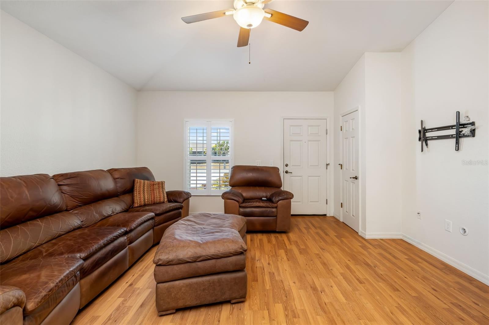 1983 FORKED CREEK DR