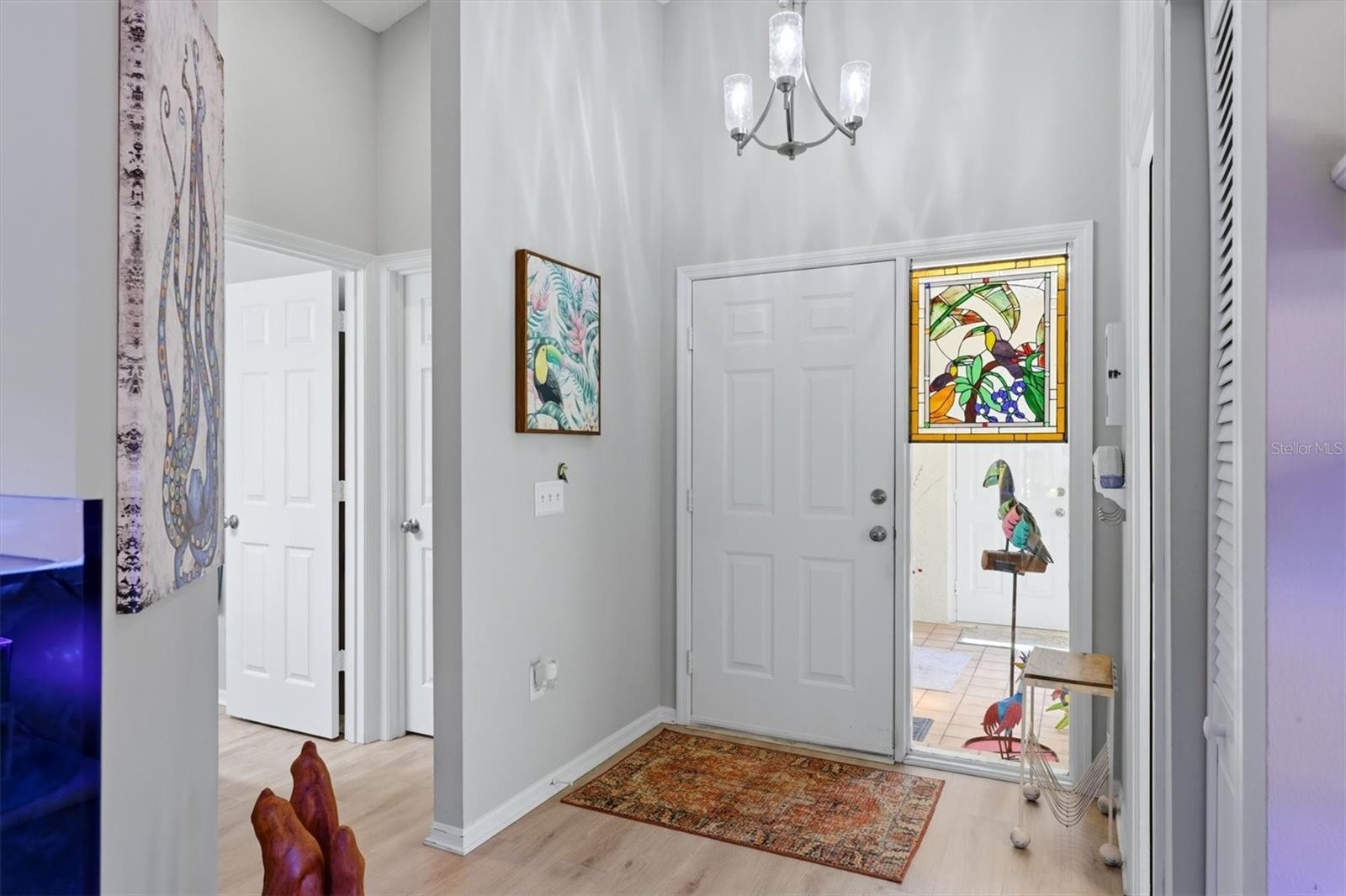 211 CARRIAGE HOUSE LN #211
