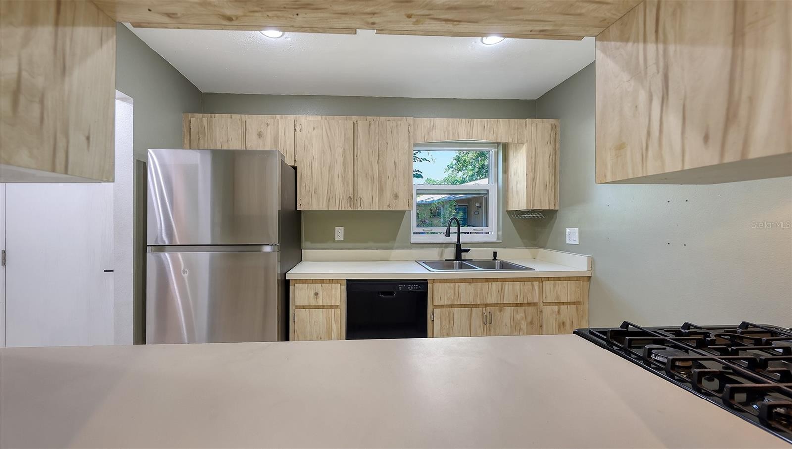 4969 VILLAGE GARDENS DR #52