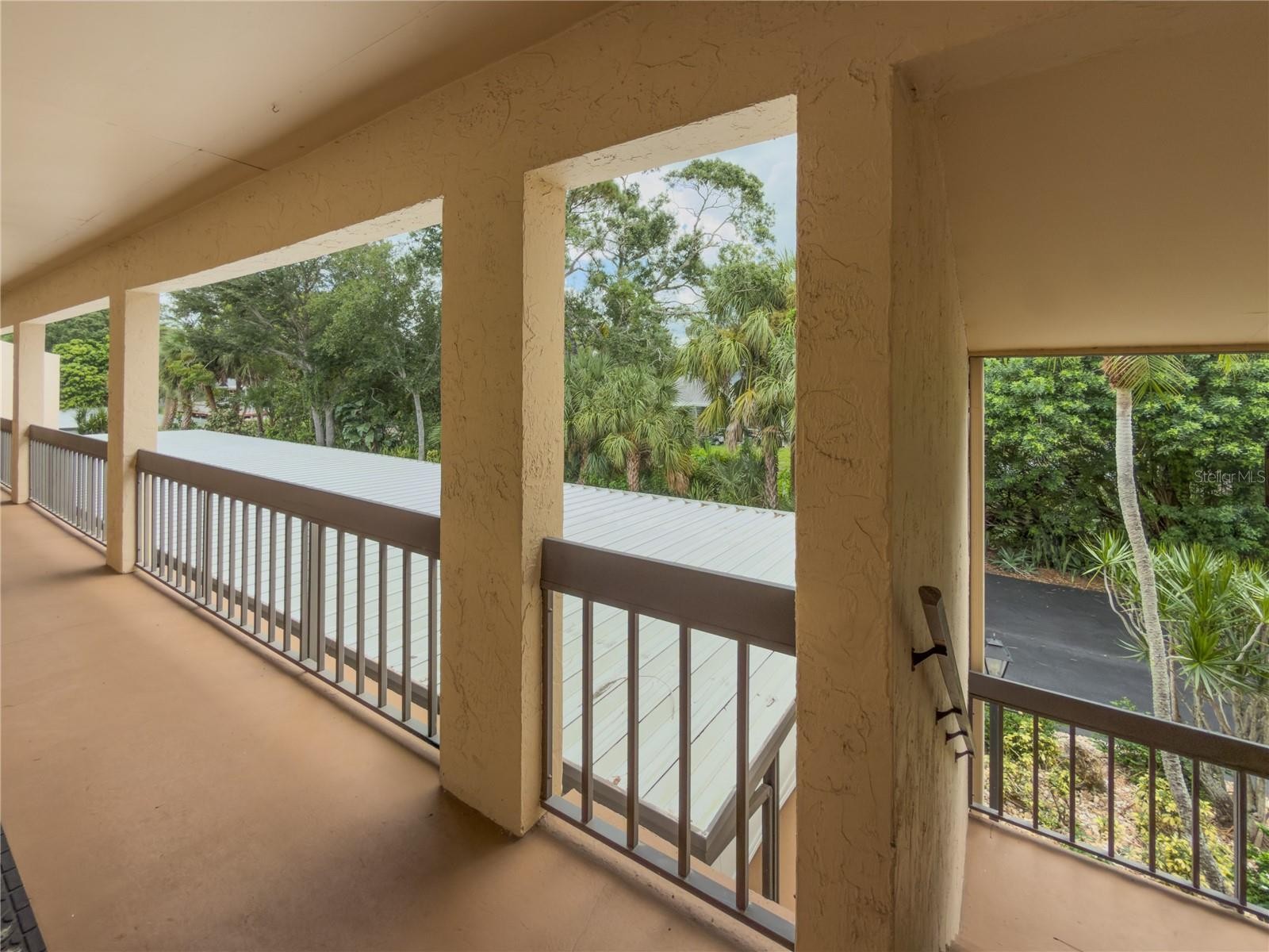 2448 CLUBHOUSE DR #202
