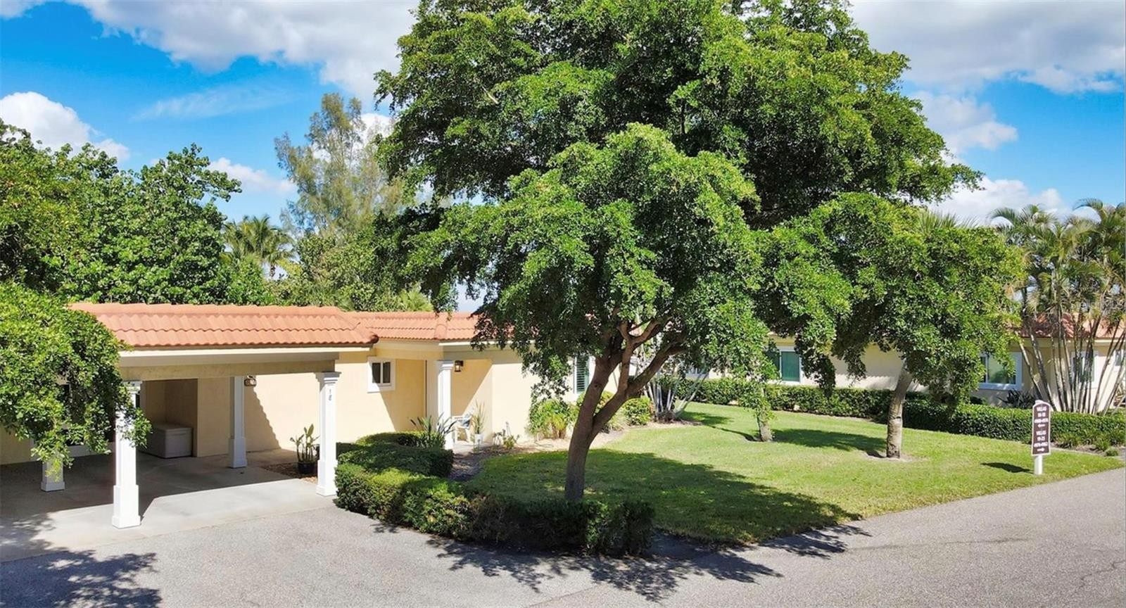 4976 GULF OF MEXICO DR #Villa 18