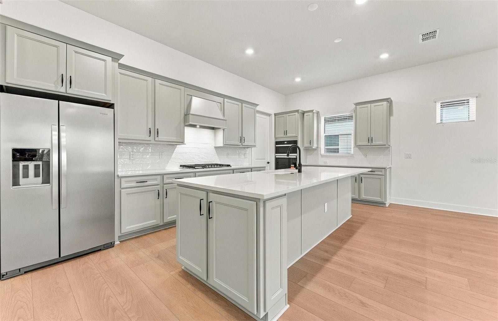 11316 CLAY AVE