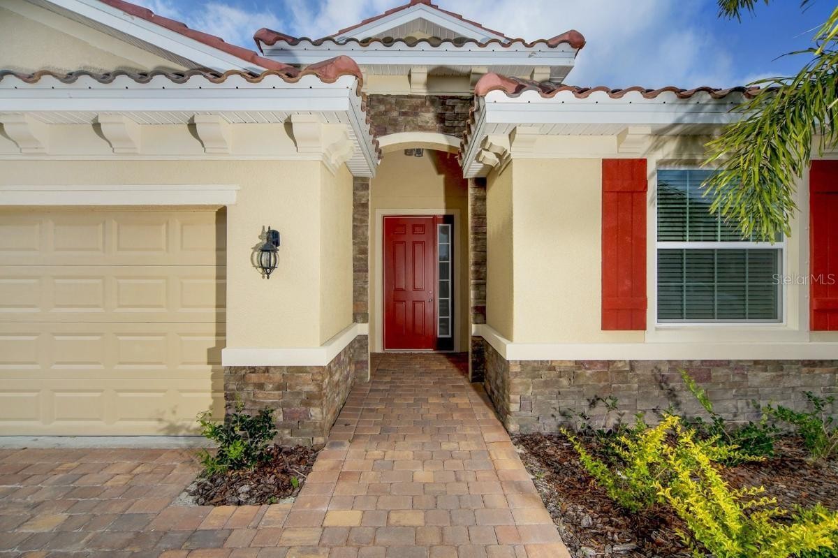 2903 ESMERALDA DR