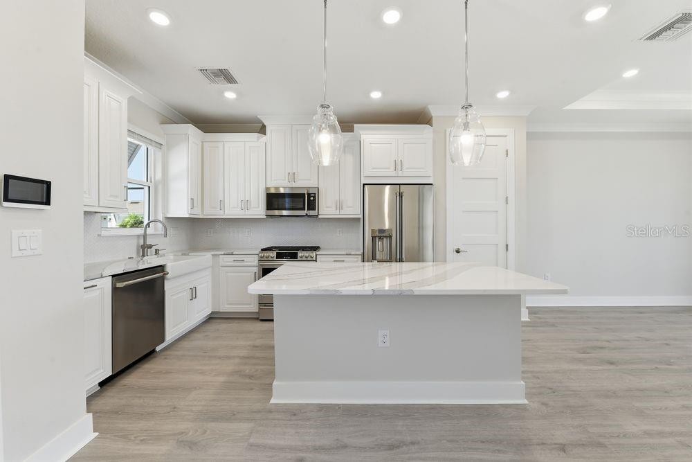 4062 SANTA CATERINA BLVD #102