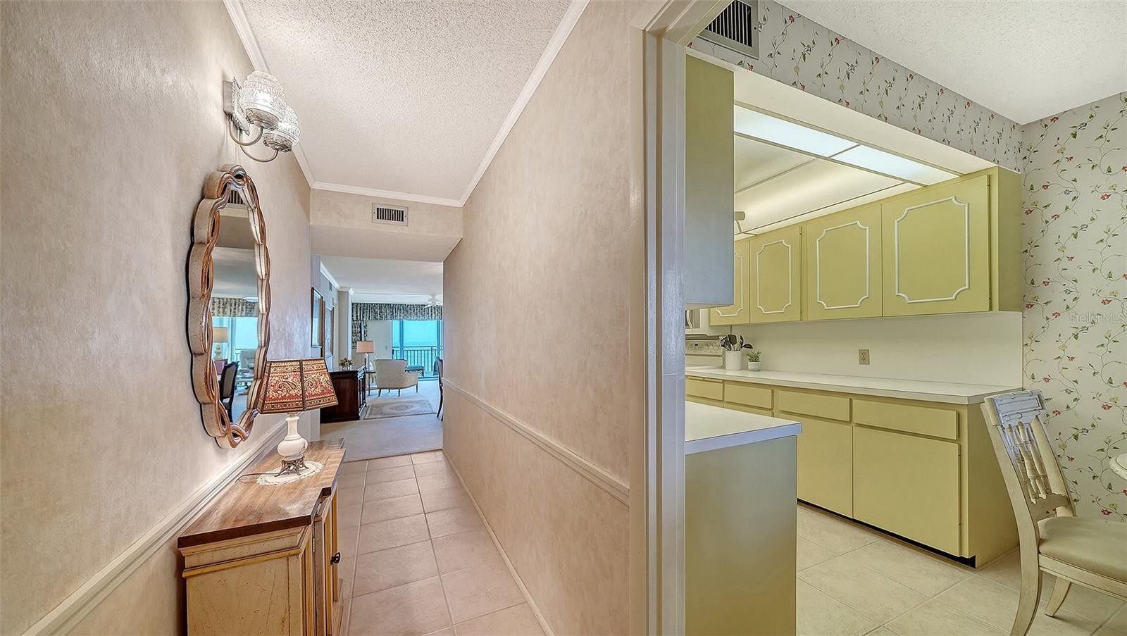 19 WHISPERING SANDS DR #802