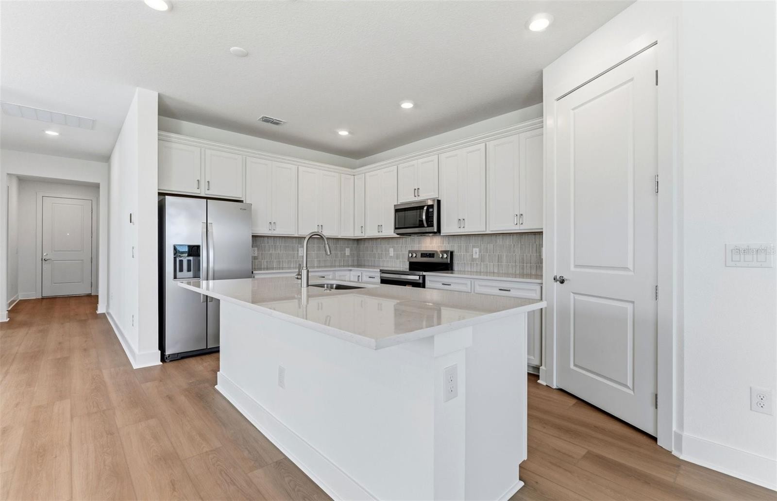 9939 JOHNSON OAKS GLN
