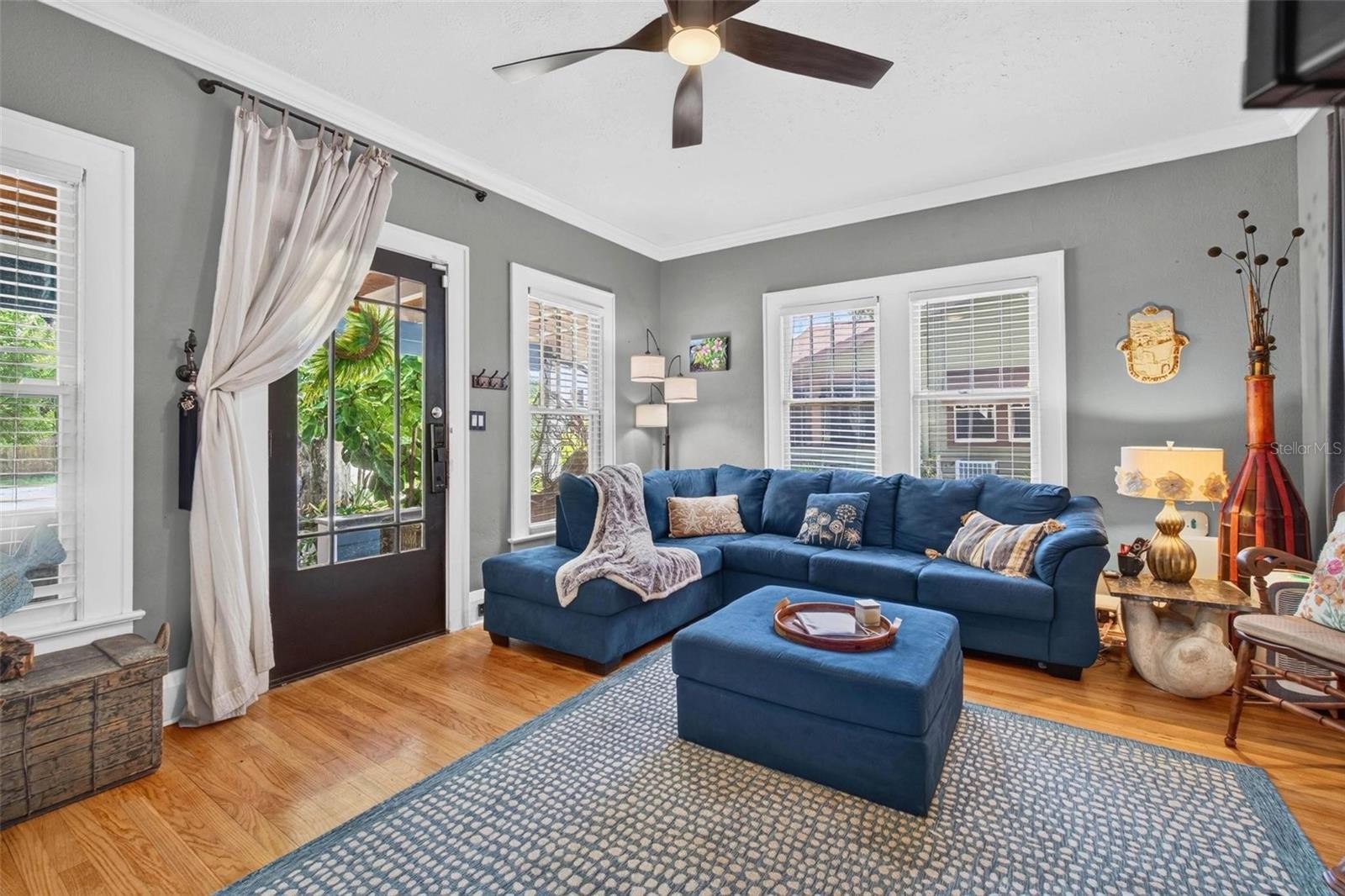 2318 7TH AVE W