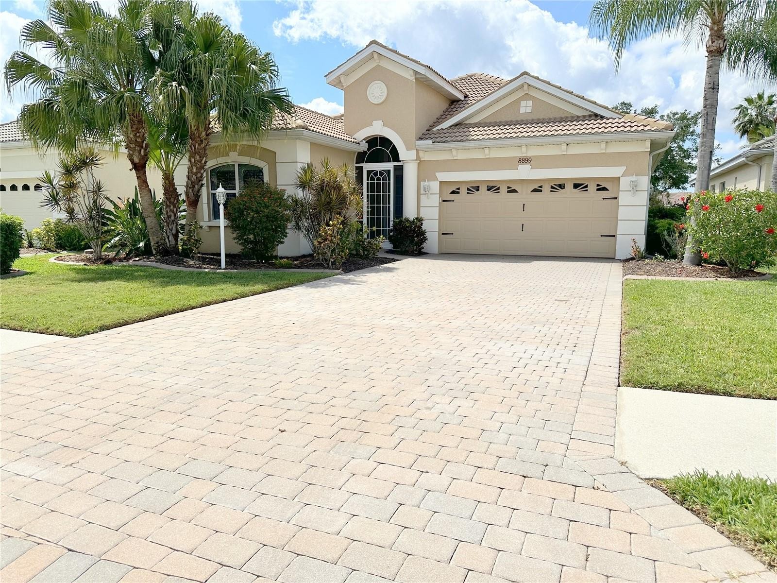 8899 EAGLE BAY CT