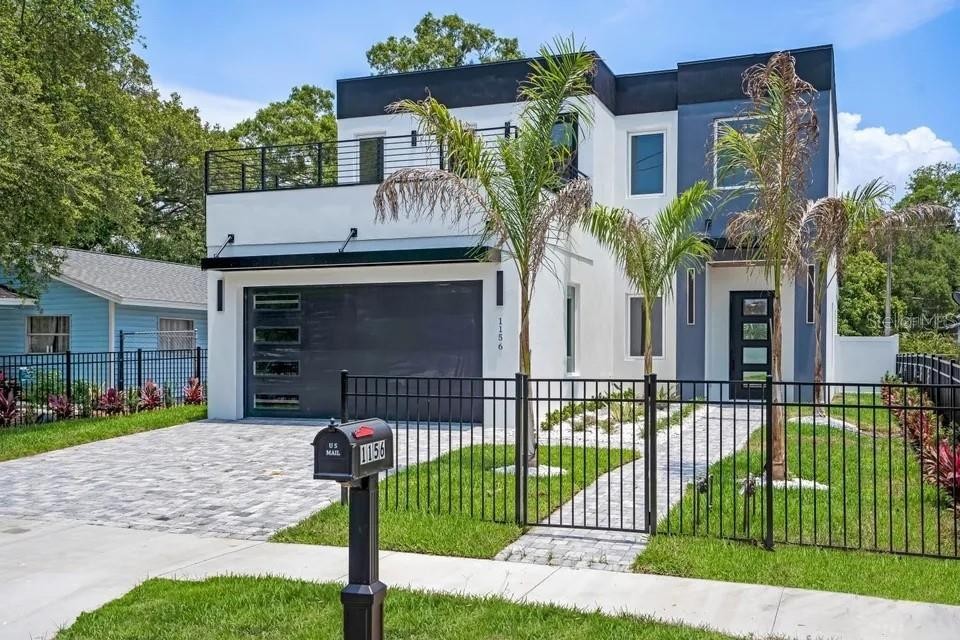 1156 COCOANUT AVE