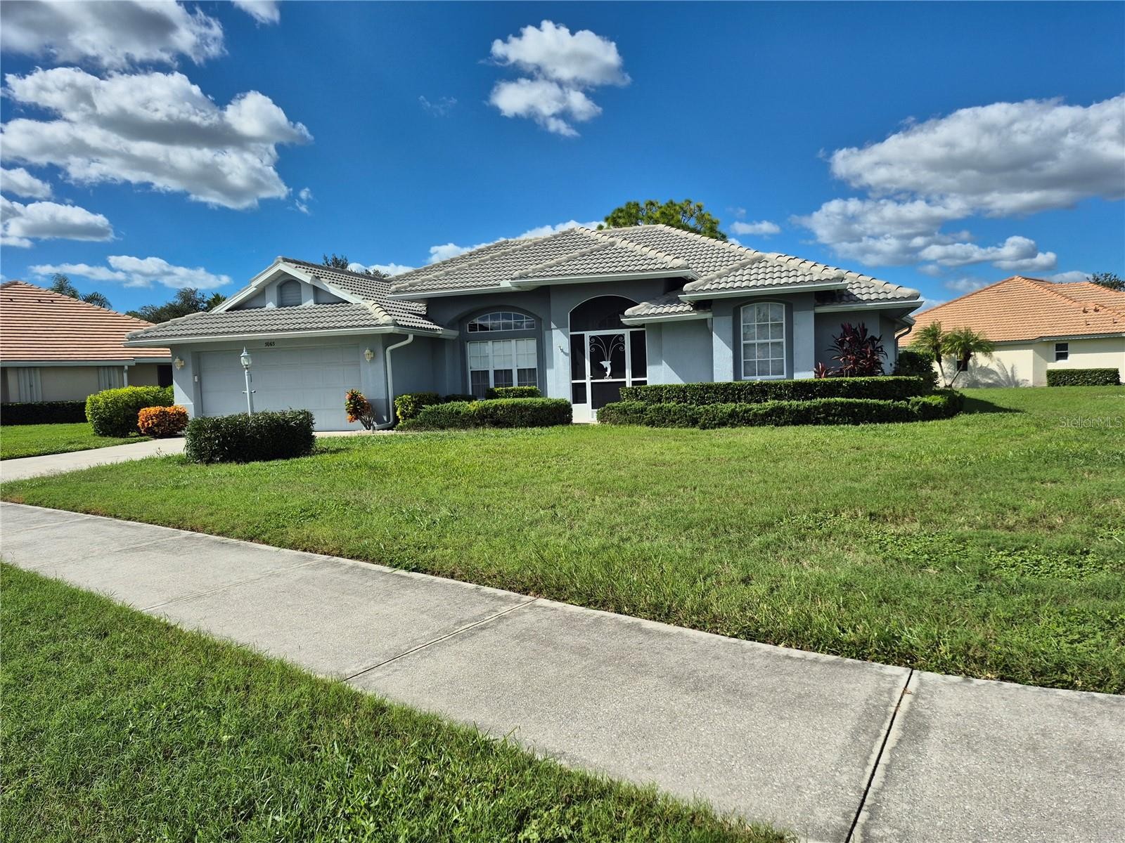 5065 WHITESTONE DR