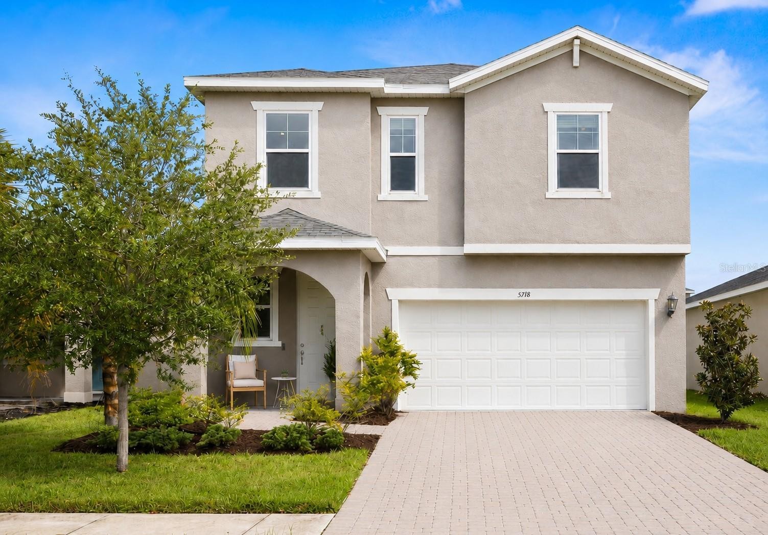 5718 LOS ROBLES CT