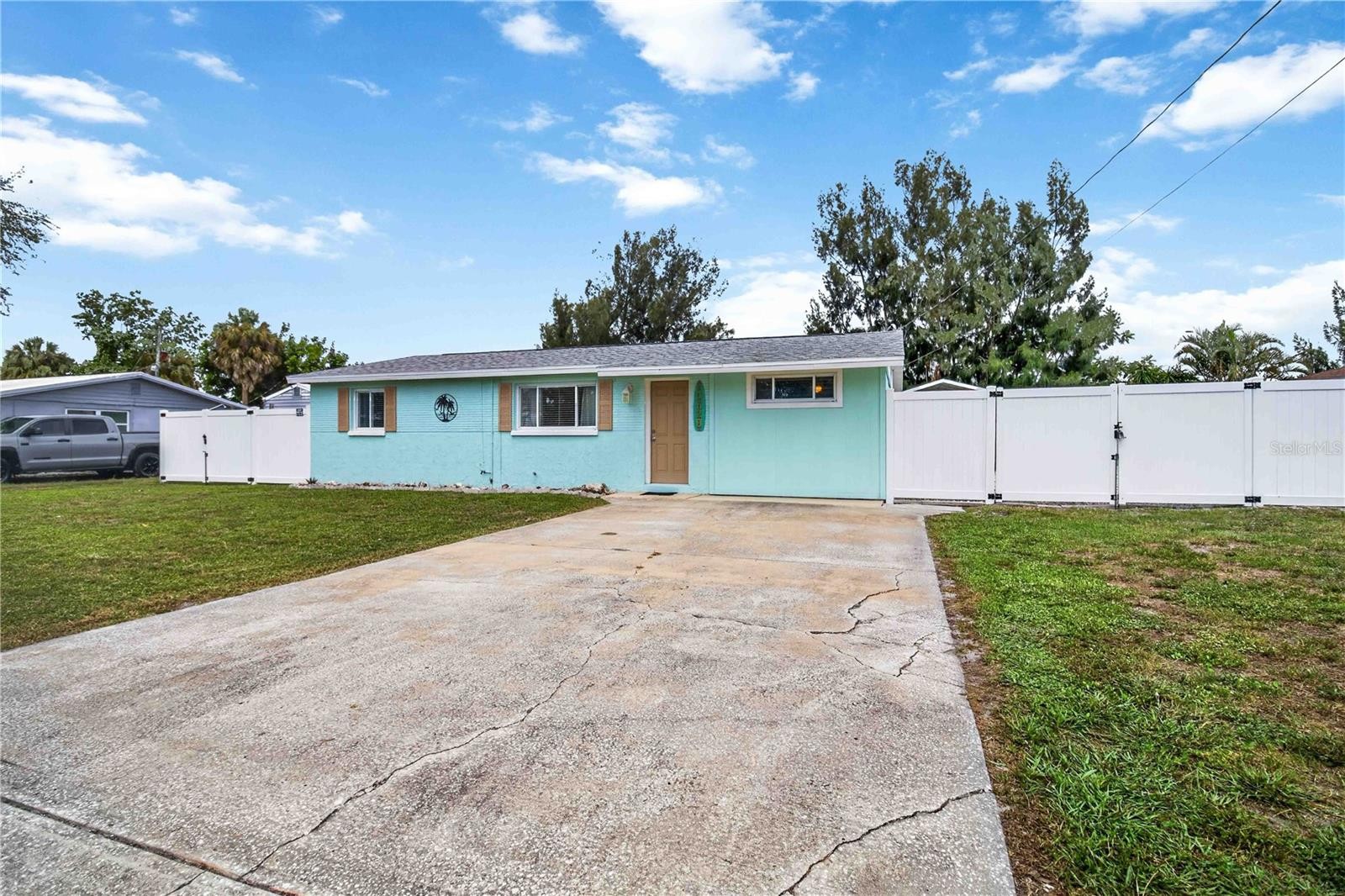 4620 3RD AVE W