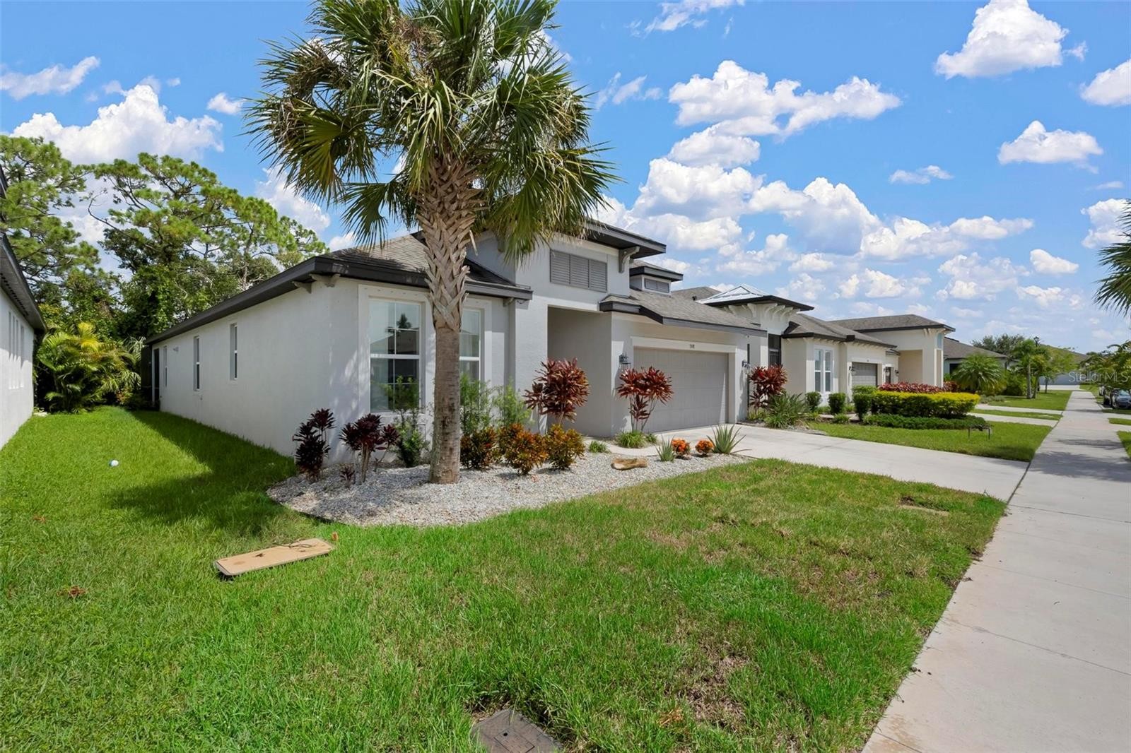 3598 SECRET STROLL DR