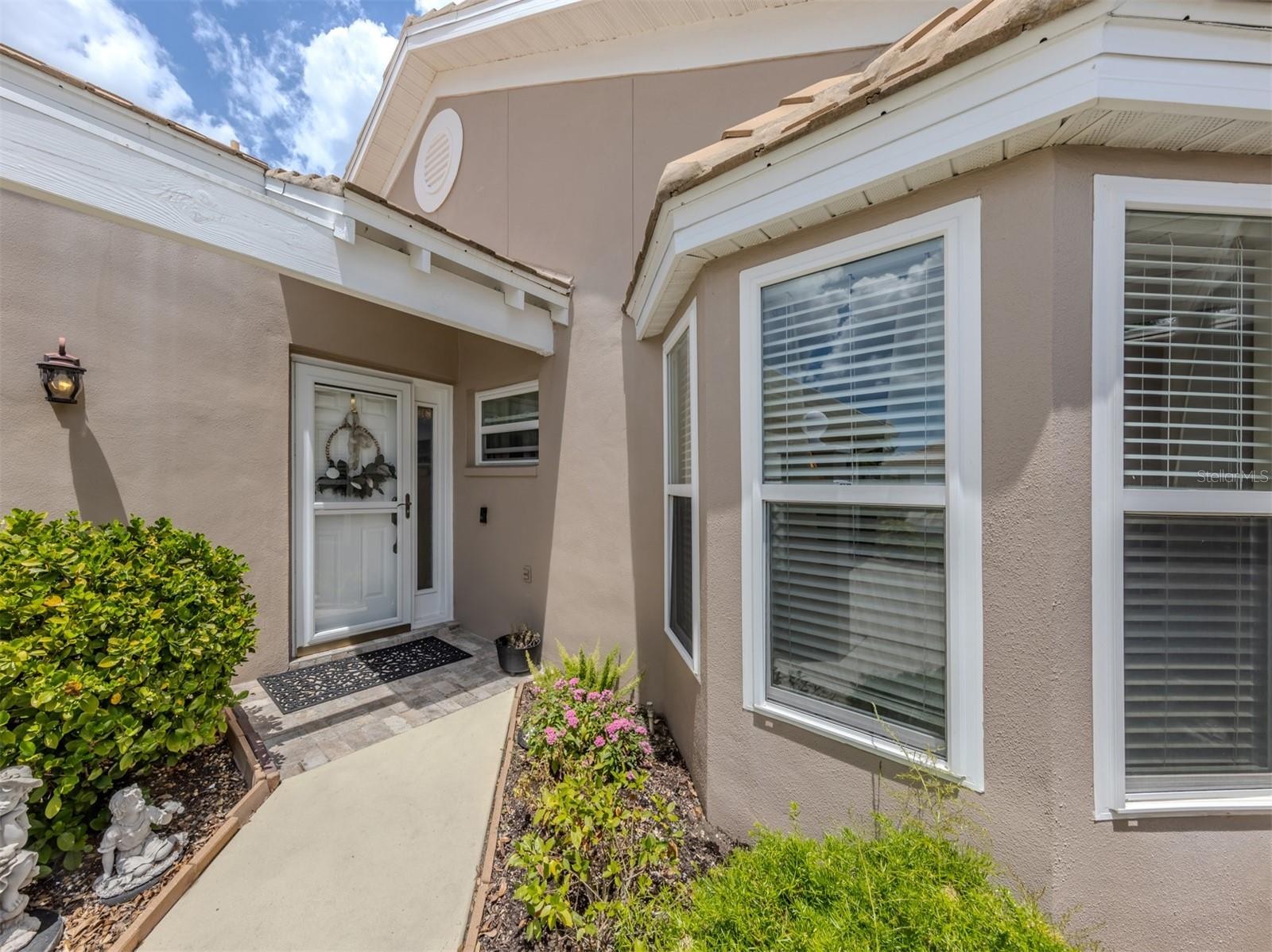 525 CLUBSIDE CIRCLE CIR #53