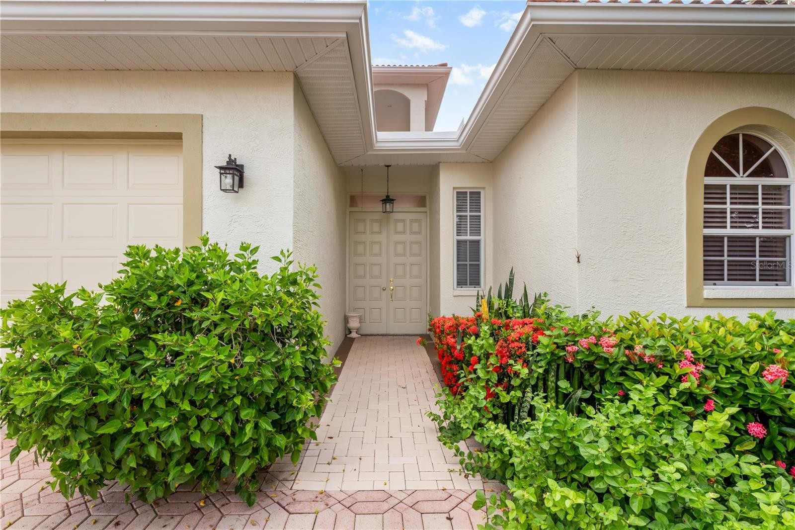 4561 MURCIA BLVD #13