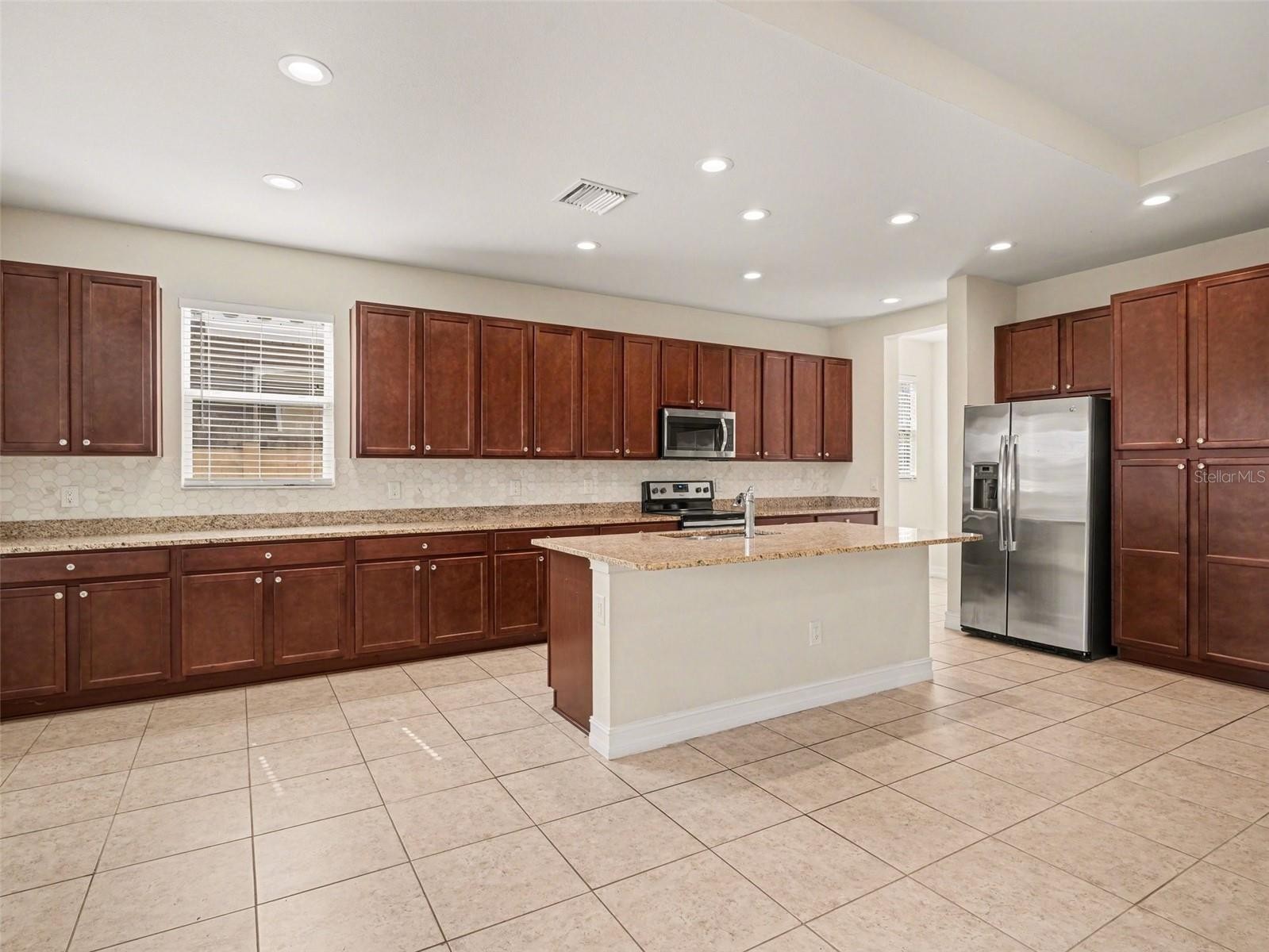 4429 CONCHFISH LN