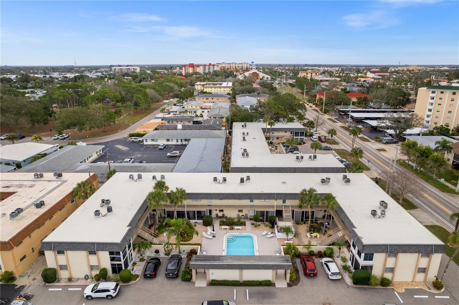 528 BARCELONA AVE #114