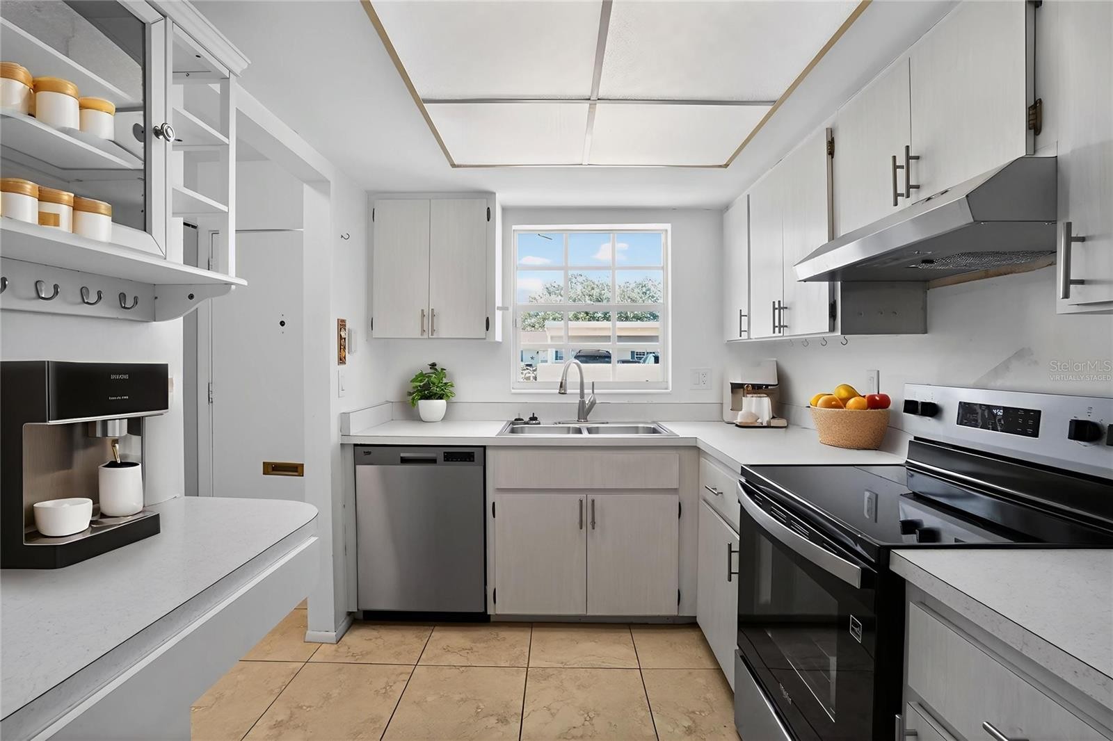 2560 GOLF COURSE DR #507