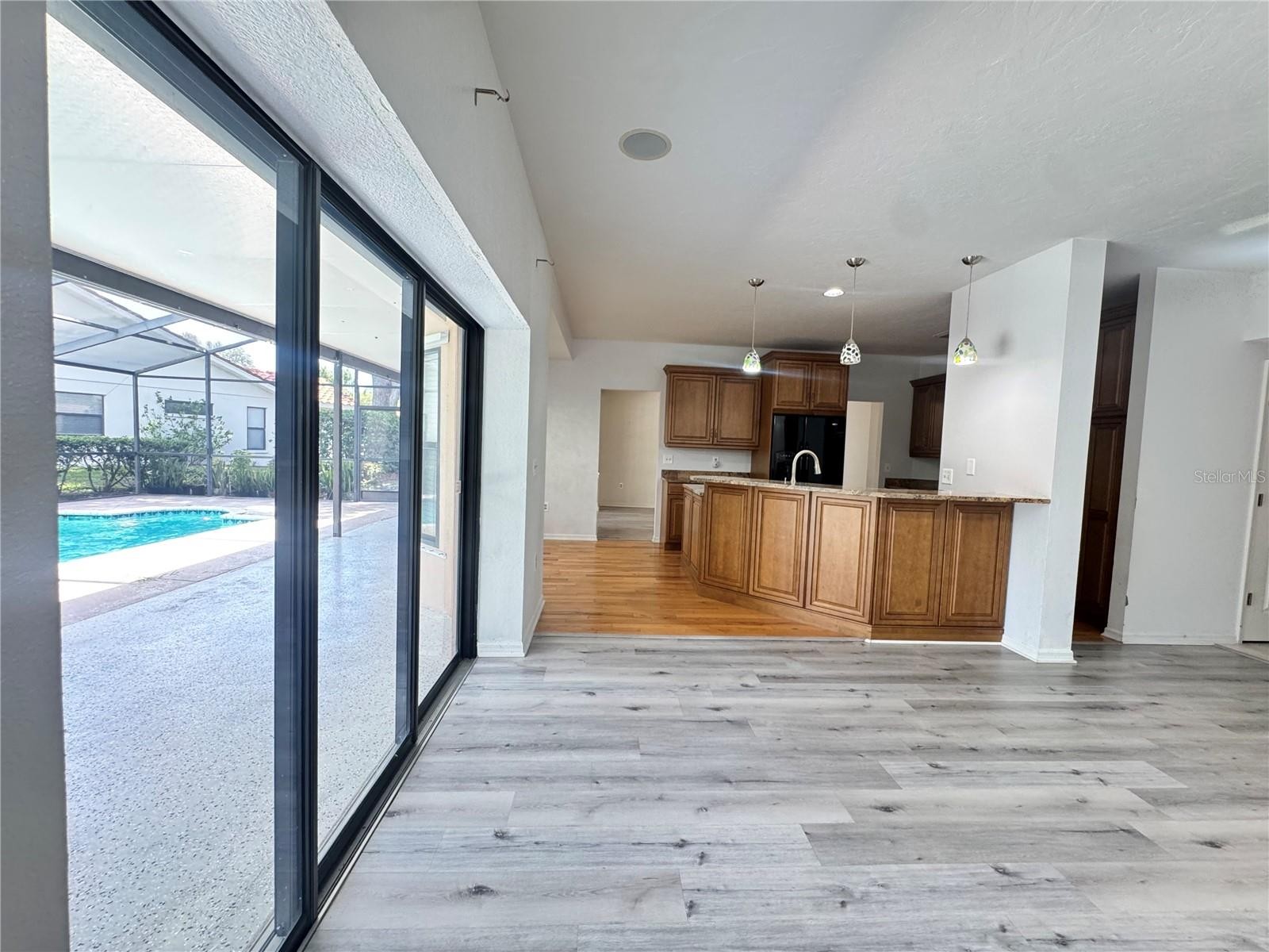 6077 MARELLA DR