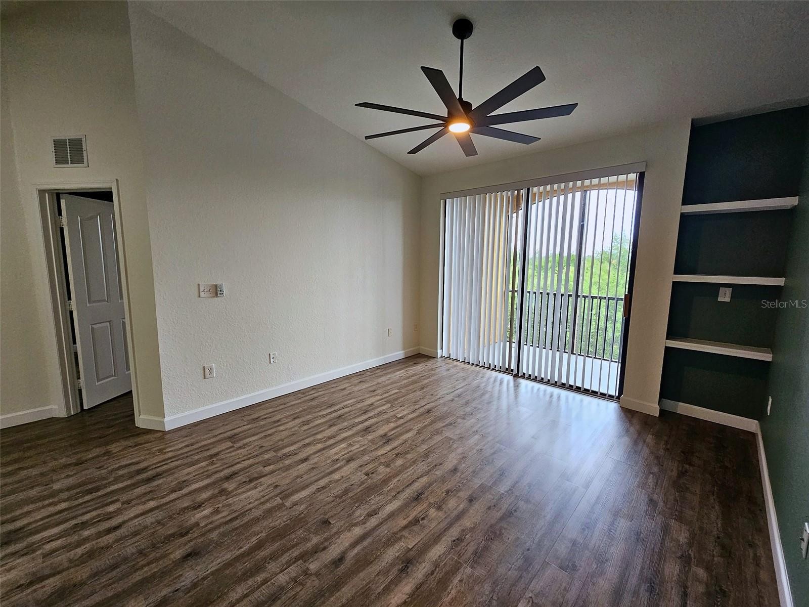 8335 38TH STREET CIR E #305
