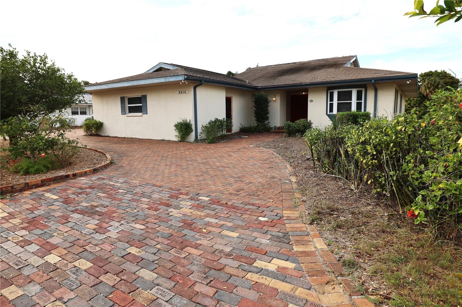 3016 TANGLEWOOD DR