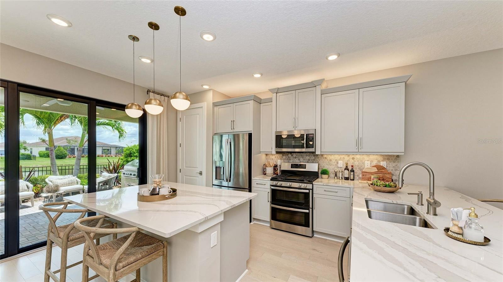 18402 ROCKPORT PL