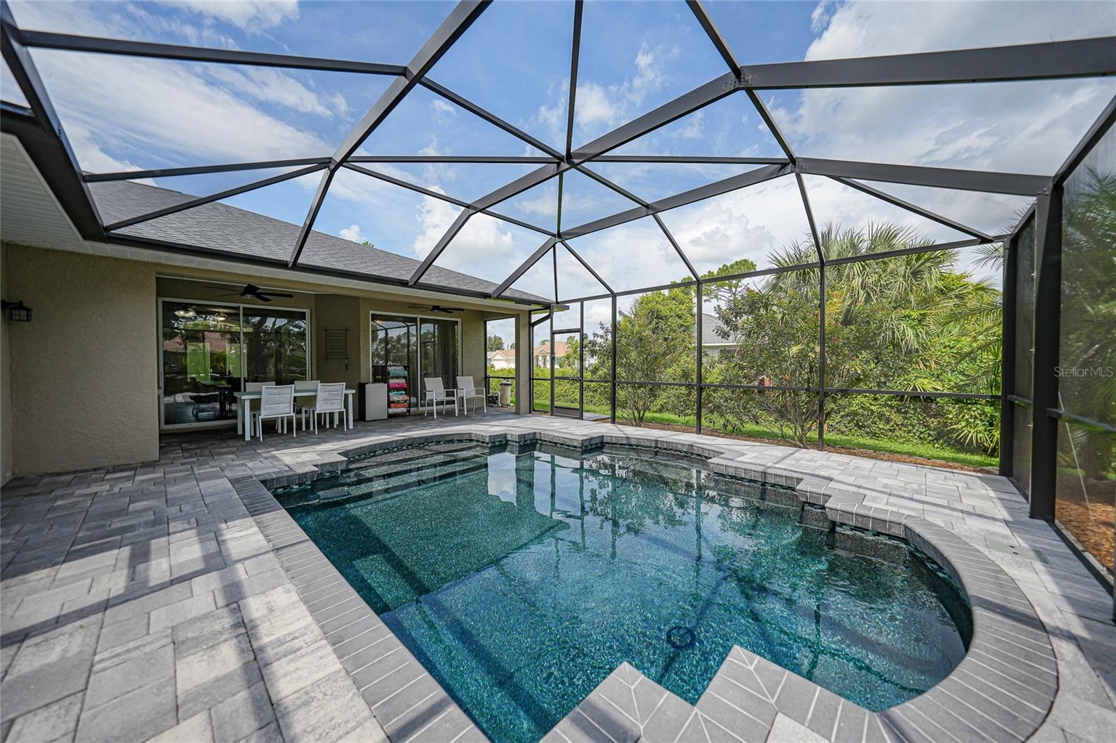 2880 VOGLER LN