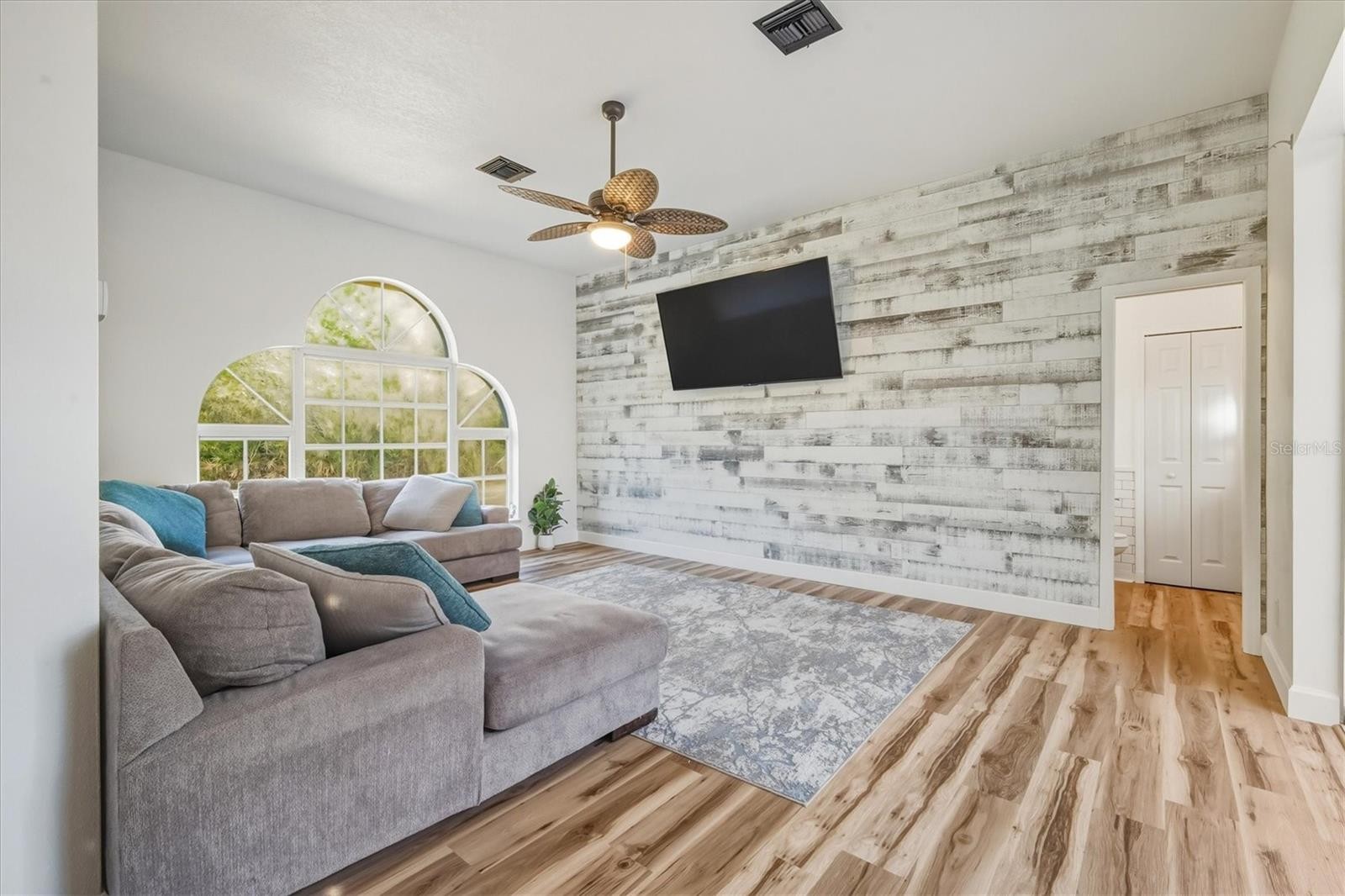 6488 PONCE DE LEON BLVD