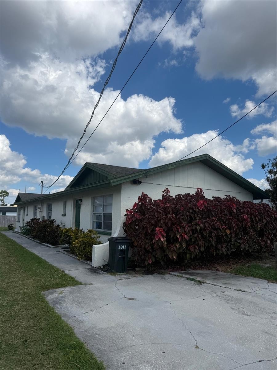 1811 MARBETH ST