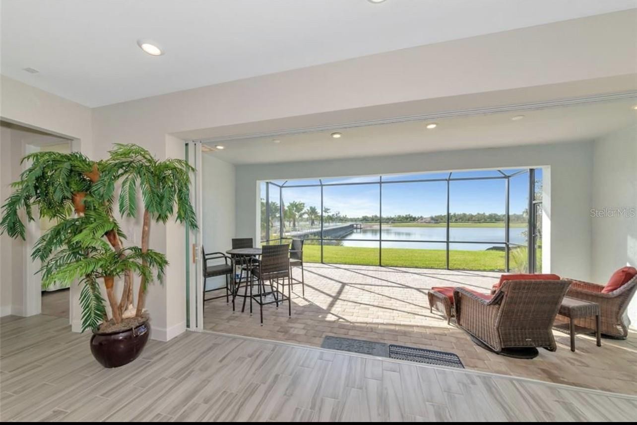 9781 ROYAL SHORES DR