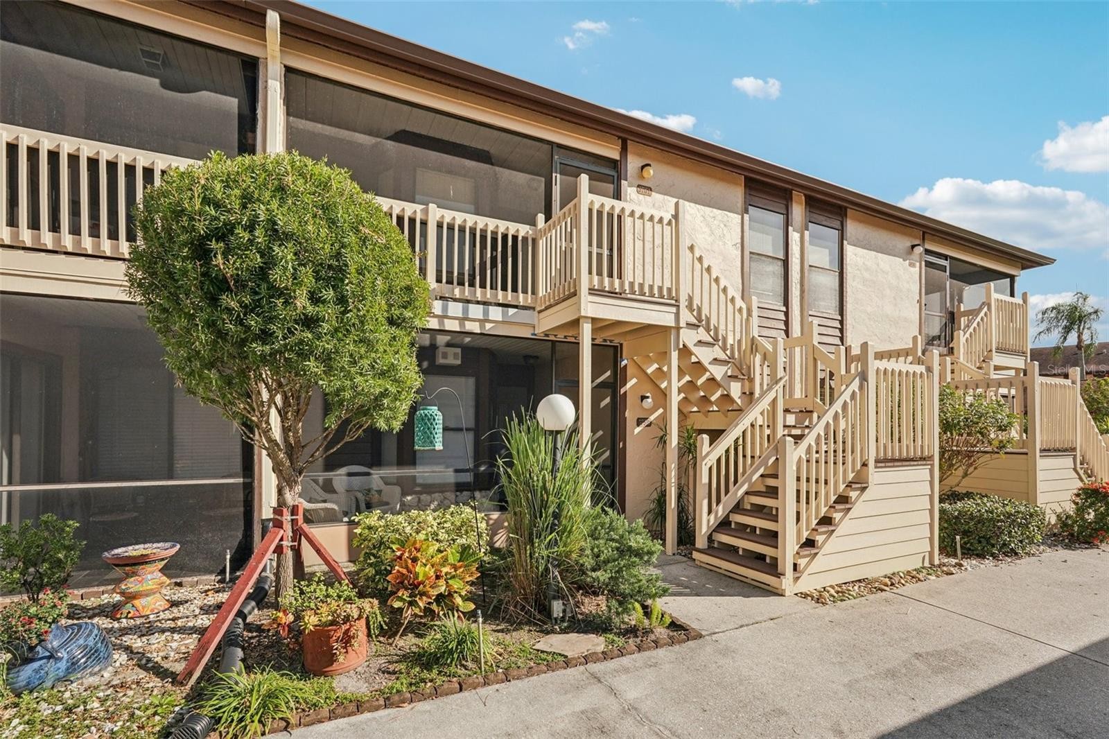 5755 AVISTA DR #5755