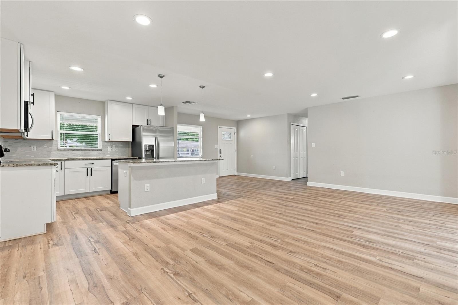 6821 ANCHOR WAY