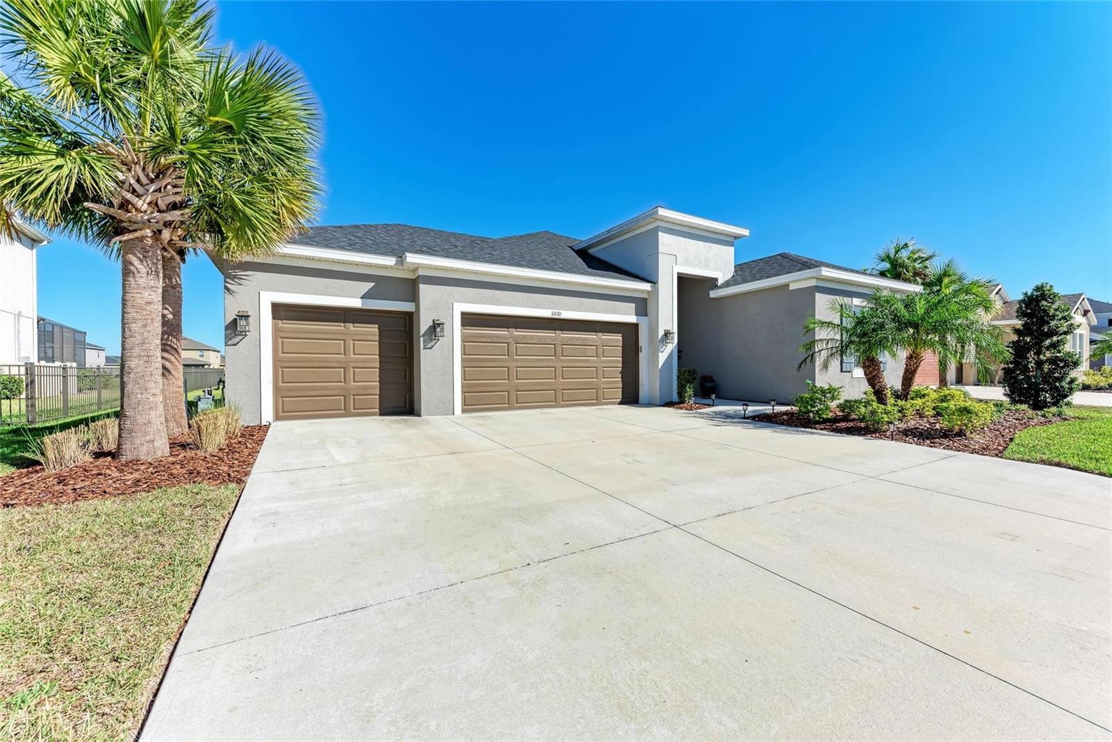 10010 BUCKMAN HALLS DR