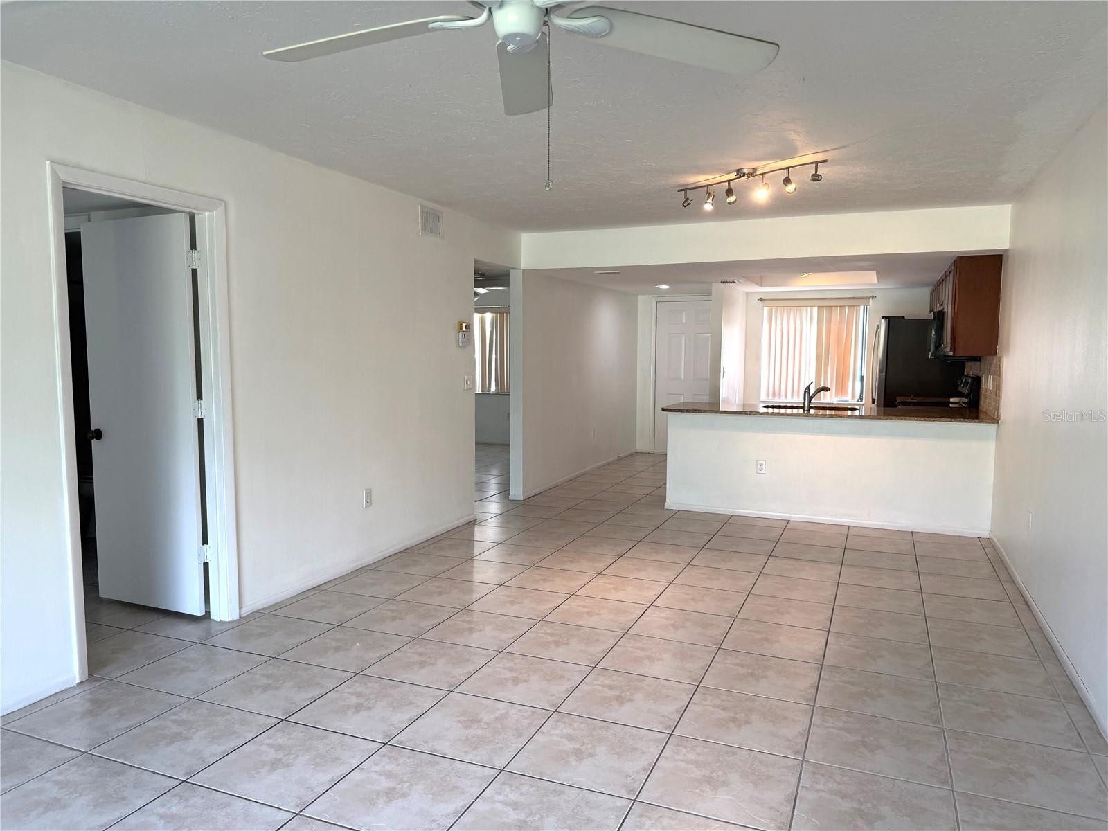 7750 EAGLE CREEK DR #7750
