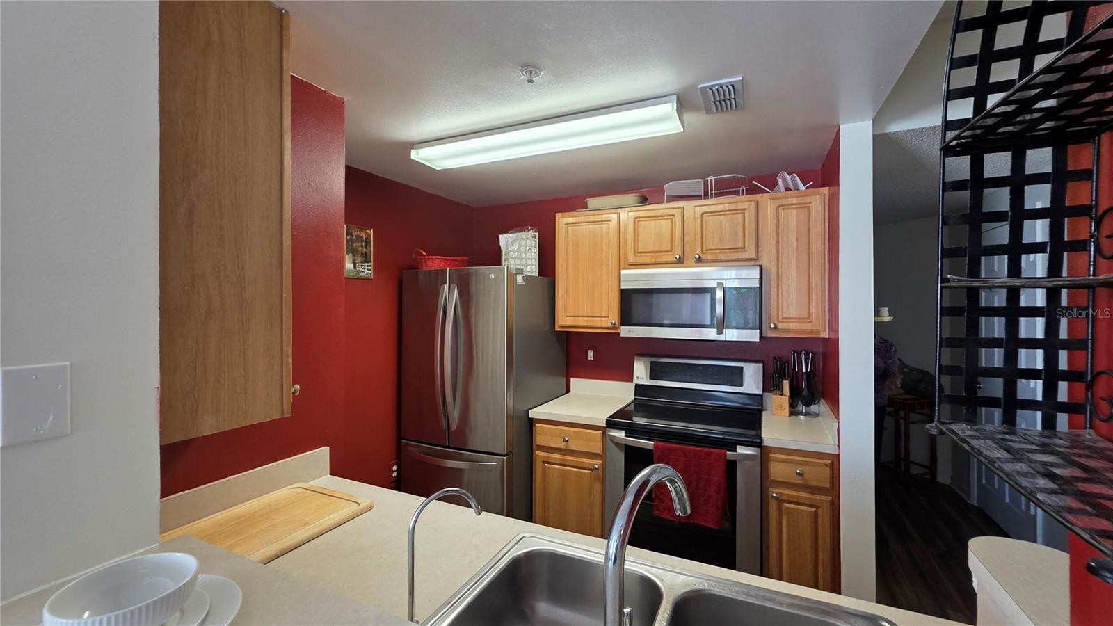 5655 BENTGRASS DR #303