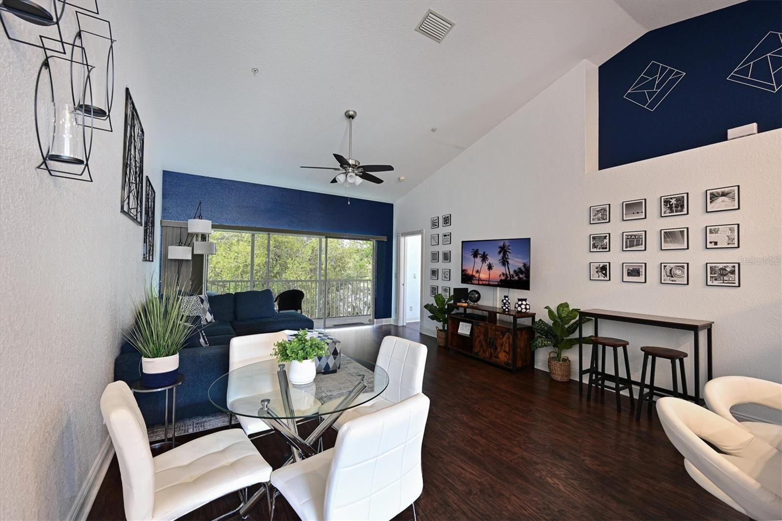 6589 FAIRWAY GARDENS DR #202