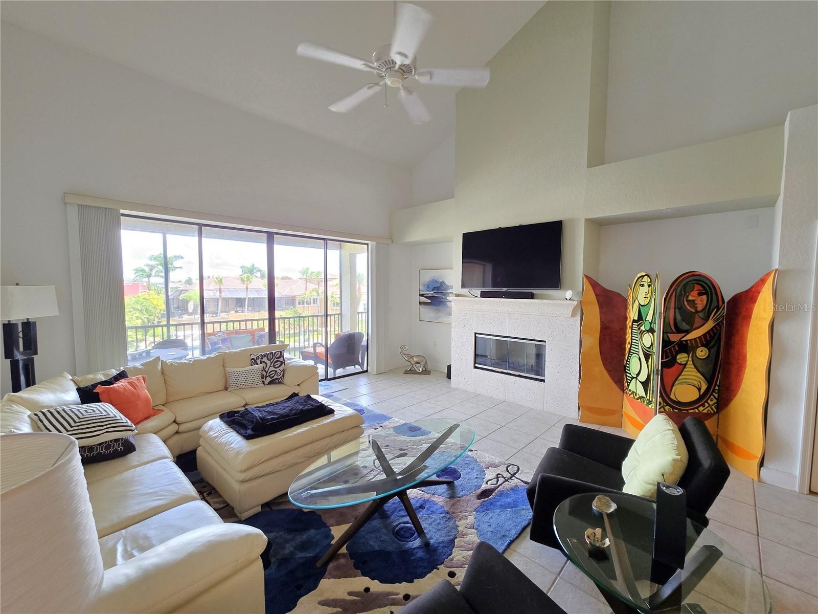 3905 MARINERS WALK #826